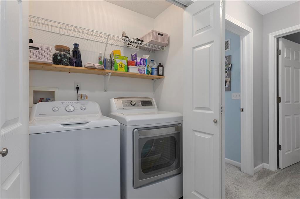 207 Lakeview Drive Property Photo 18
