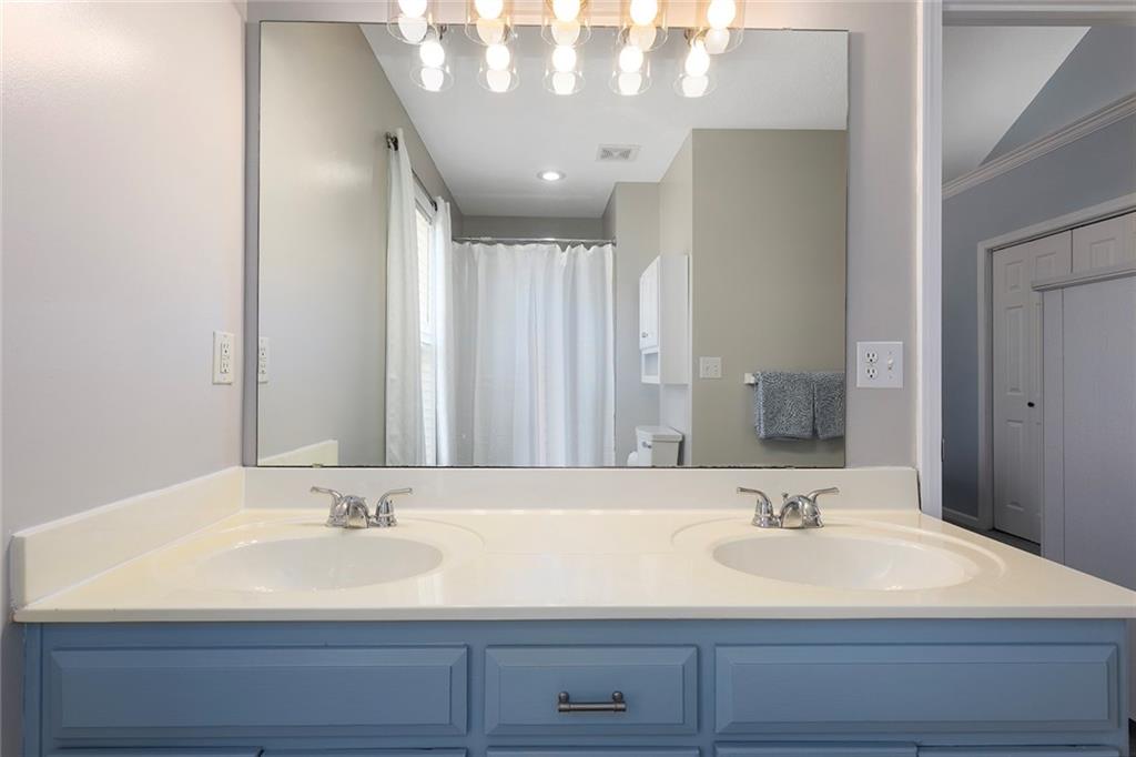 207 Lakeview Drive Property Photo 24