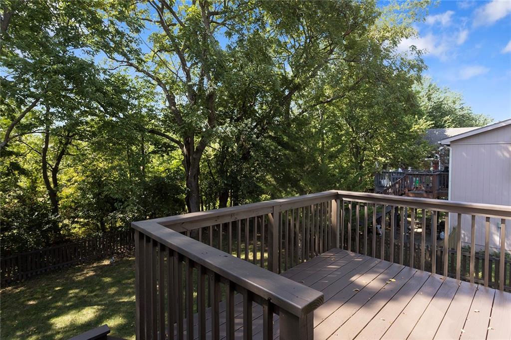 207 Lakeview Drive Property Photo 30