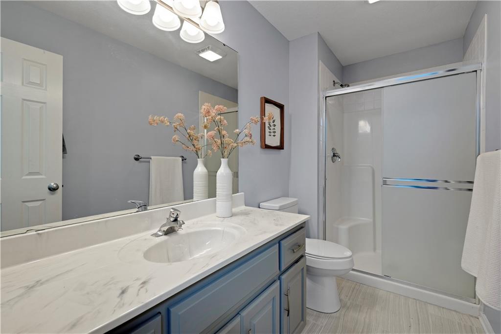 202 Shoreline Drive Property Photo 28