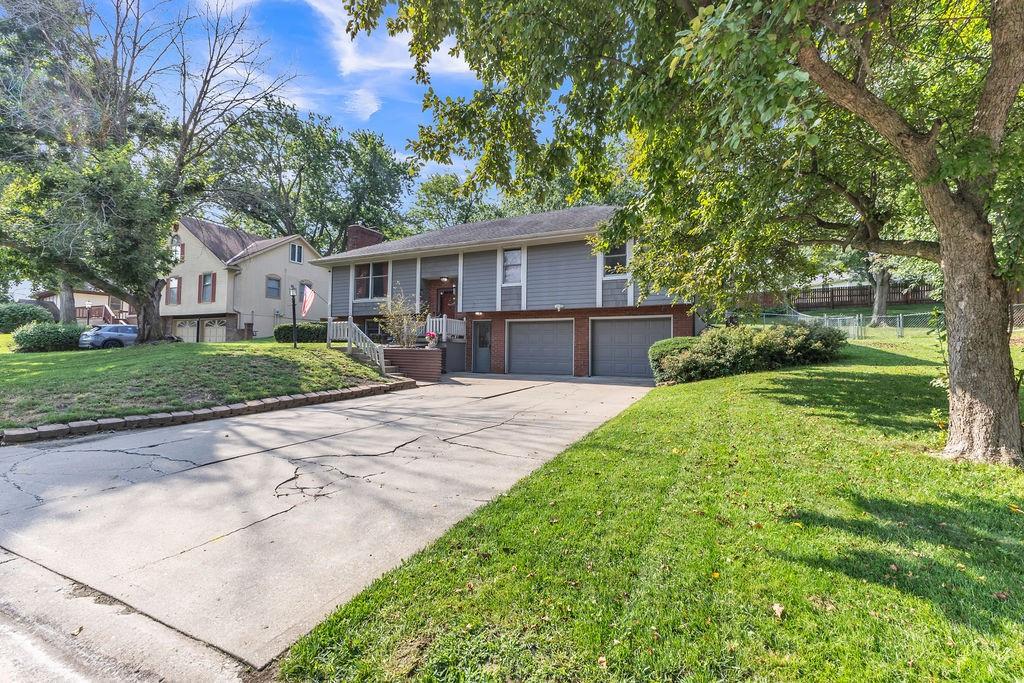 4404 Rainbow Court Property Photo 4