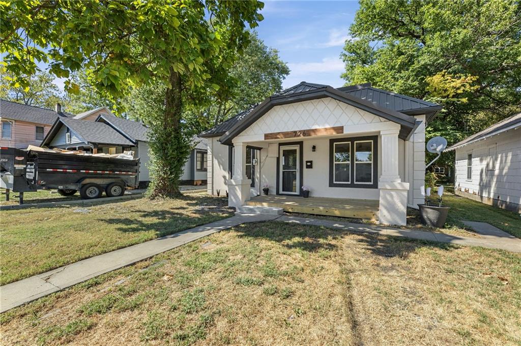 726 Pacific Avenue Property Photo 3