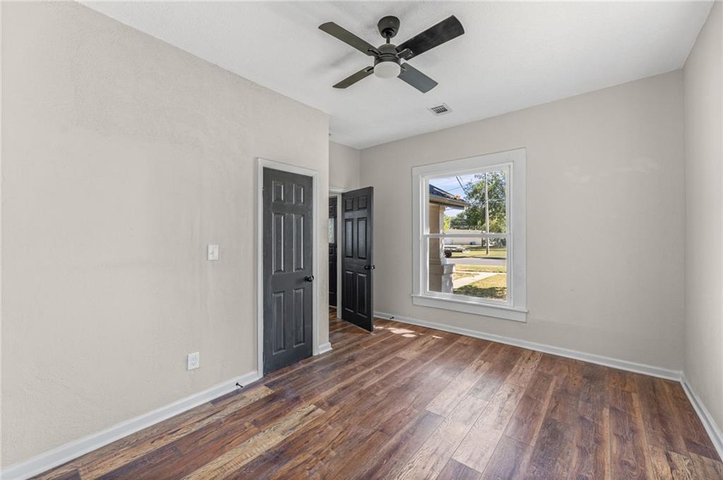 726 Pacific Avenue Property Photo 24