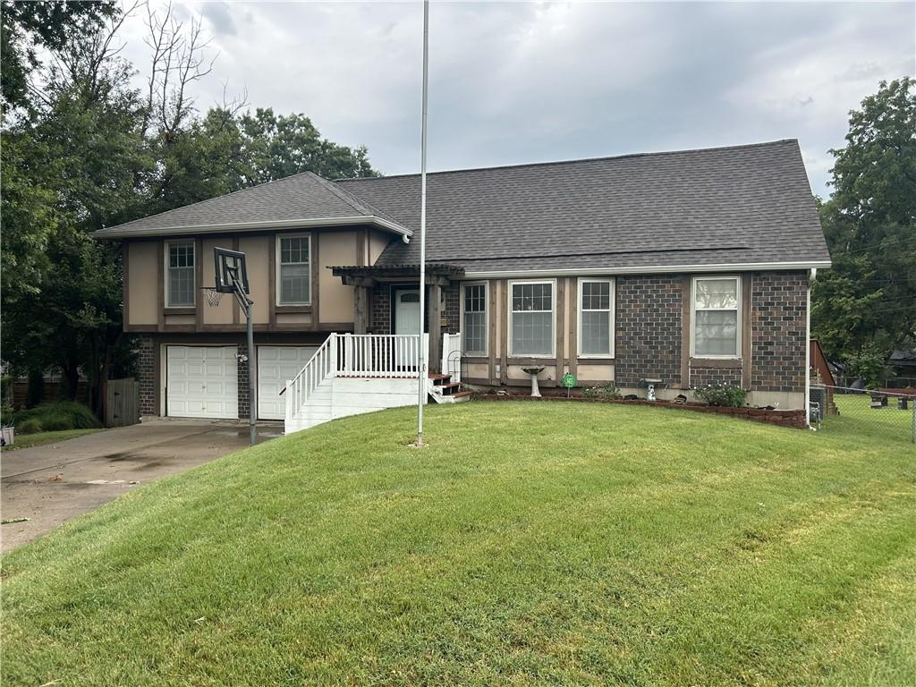 5725 Earnshaw Street Property Photo 1