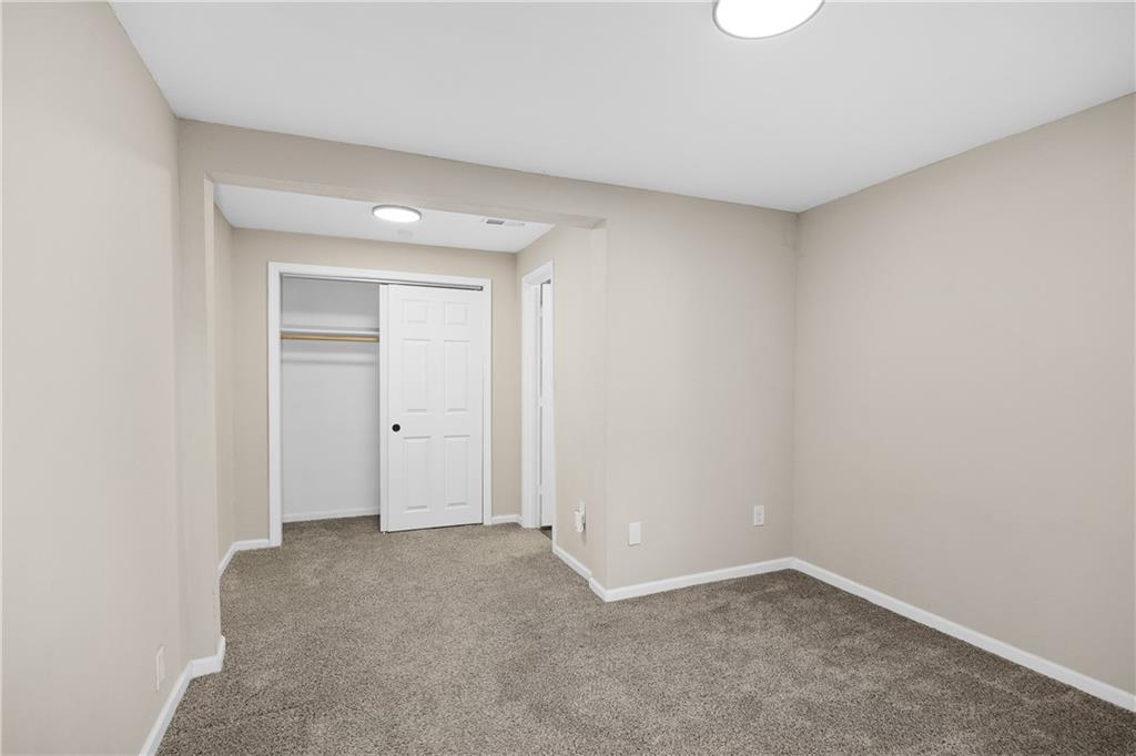 2718 Mary Street Property Photo 10