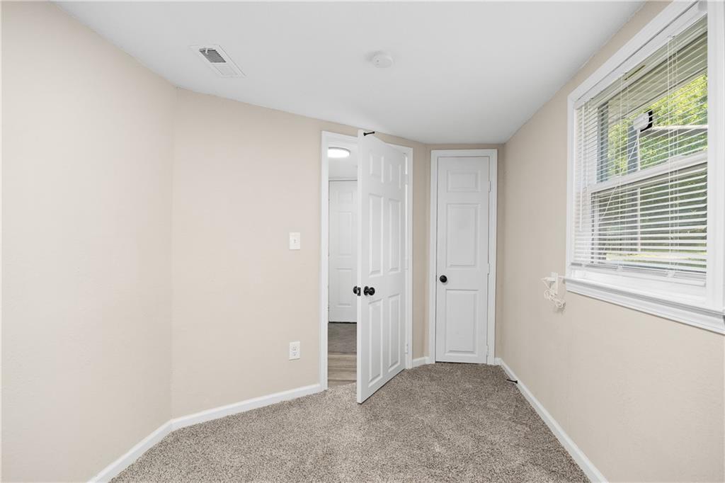 2718 Mary Street Property Photo 18