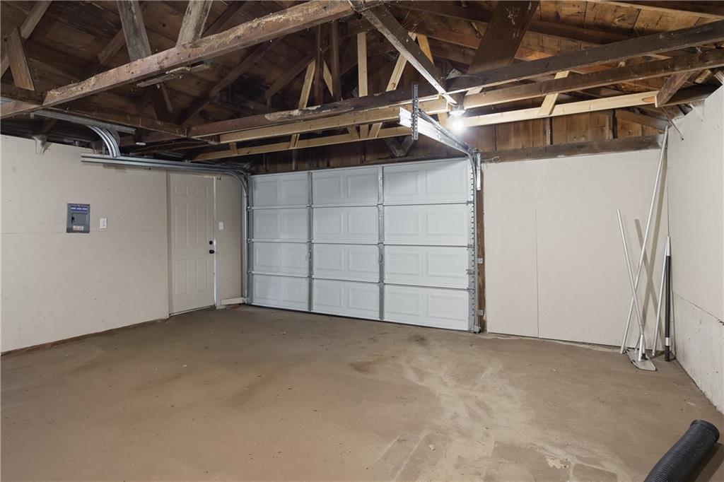 2718 Mary Street Property Photo 22