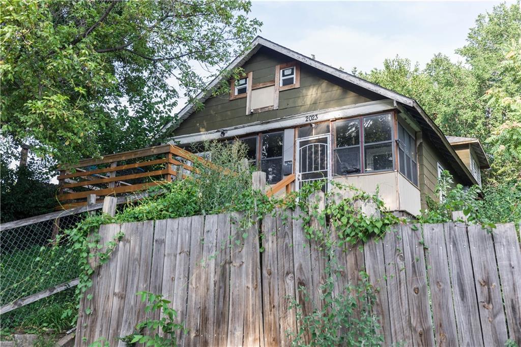 2023 Brighton Avenue Property Photo 3