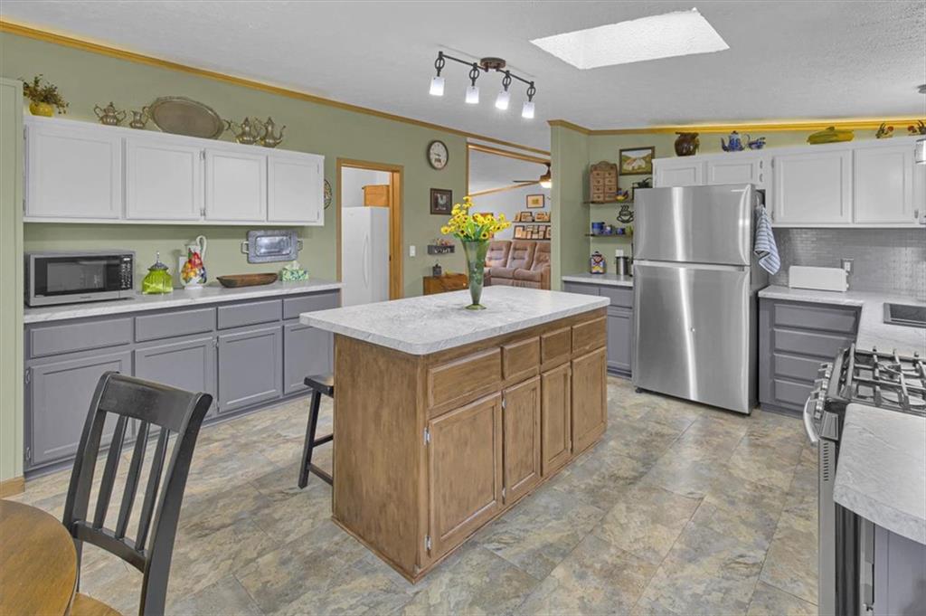 5636 Perrin Road Property Photo 16