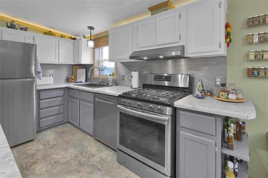 5636 Perrin Road Property Photo 21