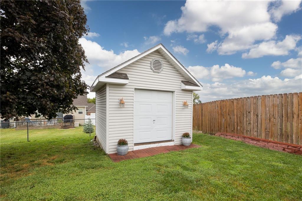 3405 Stardust Drive Property Photo 4
