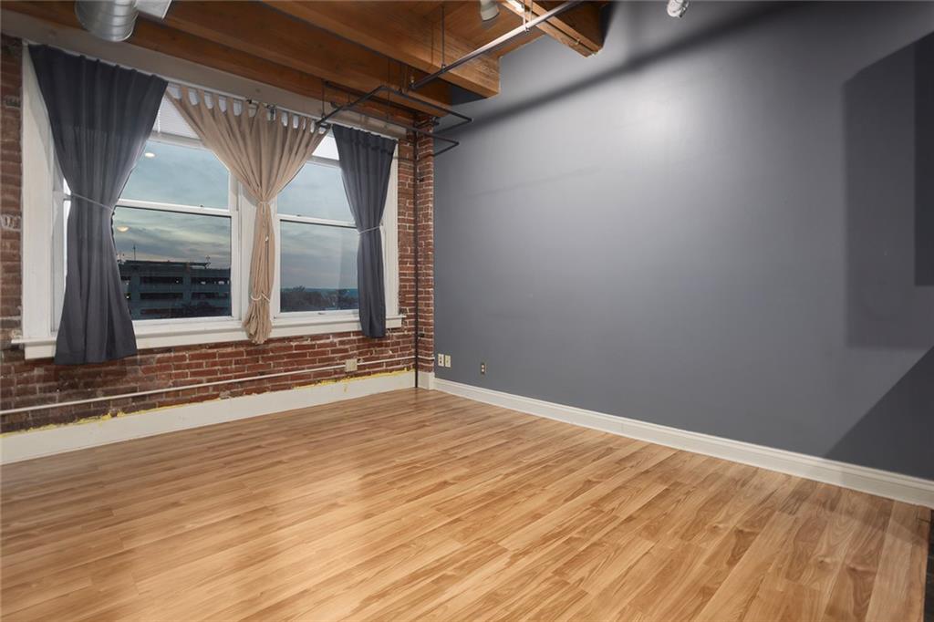 700 Broadway Boulevard Property Photo 1
