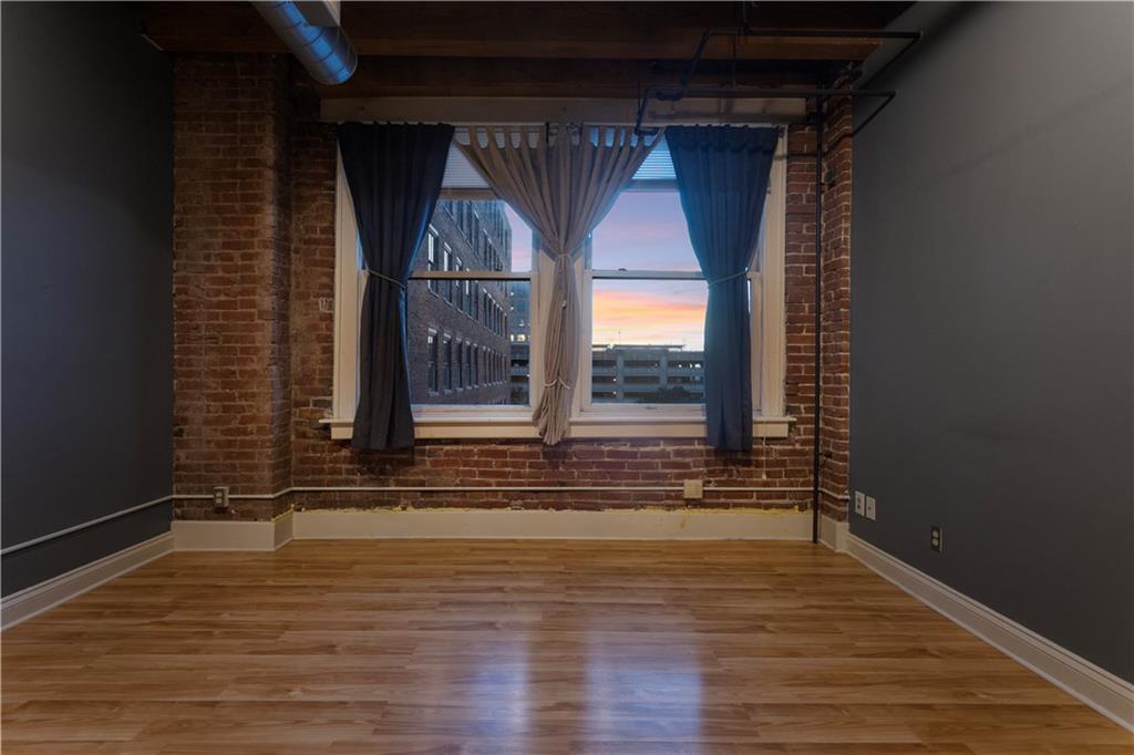 700 Broadway Boulevard Property Photo 6