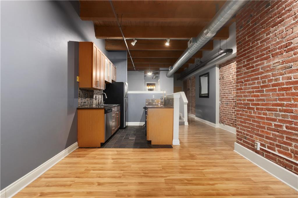 700 Broadway Boulevard Property Photo 10