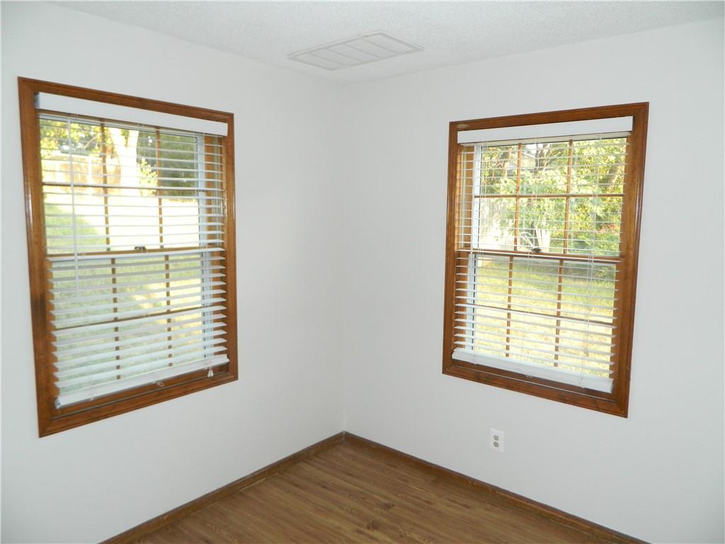 3619 Lakecrest Court Property Photo 6