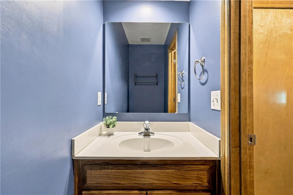 1237 E Meadow Lane Property Photo 19