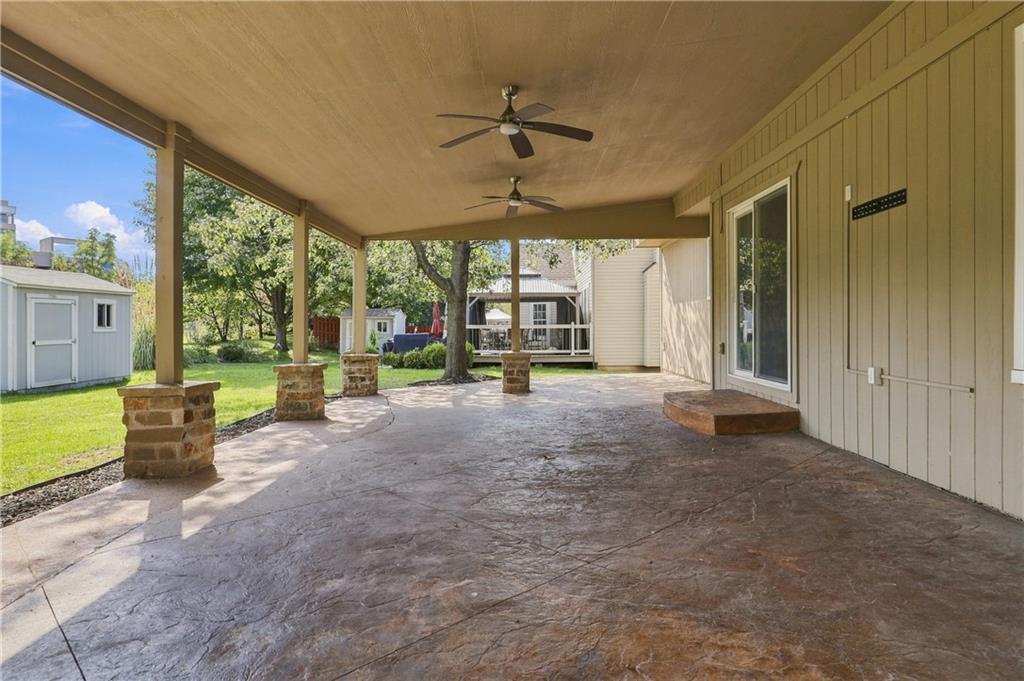 1237 E Meadow Lane Property Photo 36