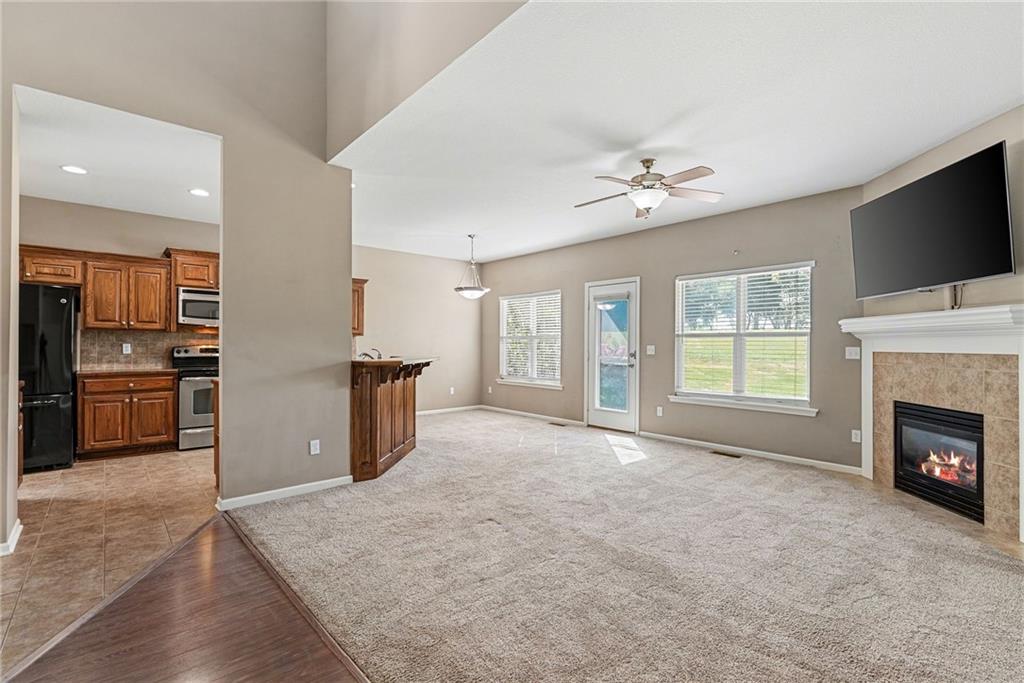 21871 W 116th Place Property Photo 11