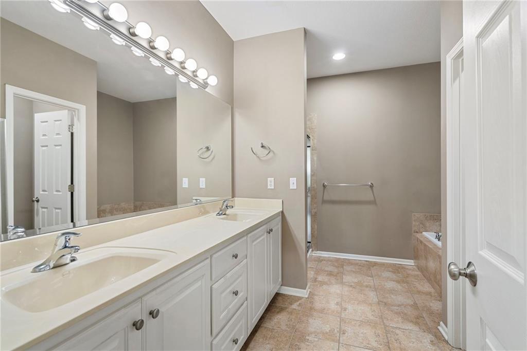 21871 W 116th Place Property Photo 20
