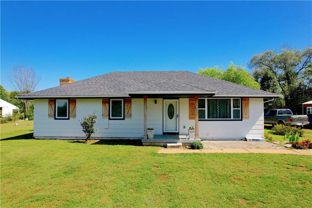 15625 Washington School Road Property Photo 2