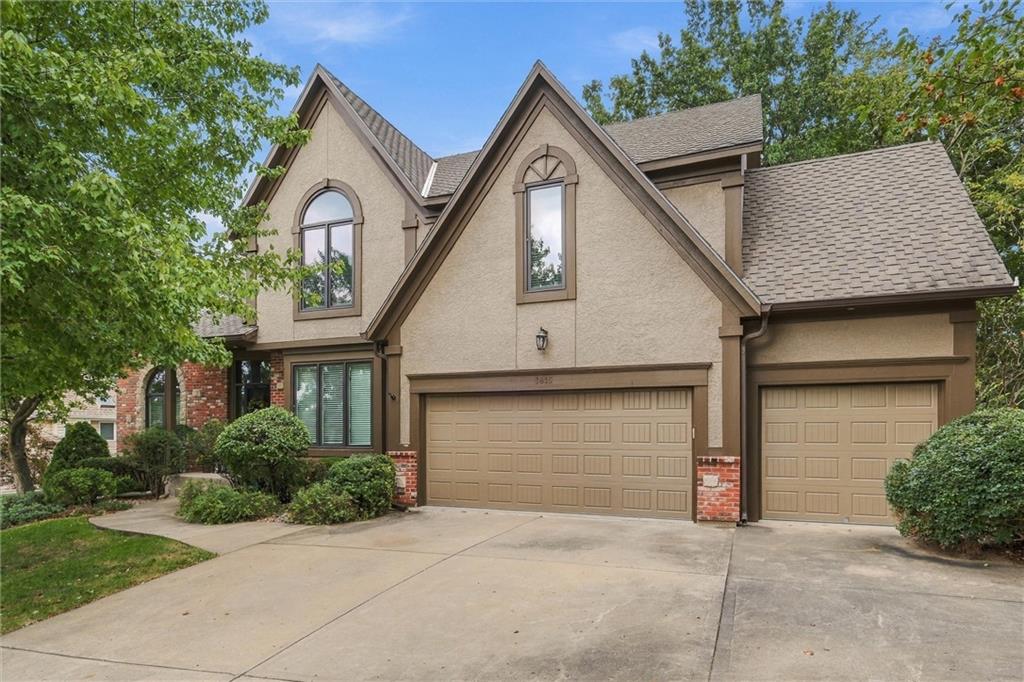 7815 N Kansas Street Property Photo