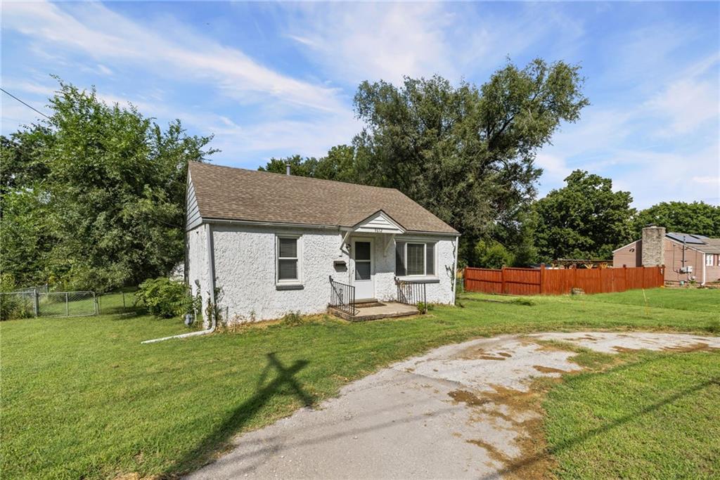9612 E 31st Street Property Photo 4