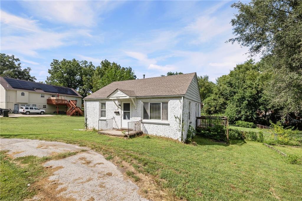 9612 E 31st Street Property Photo 6