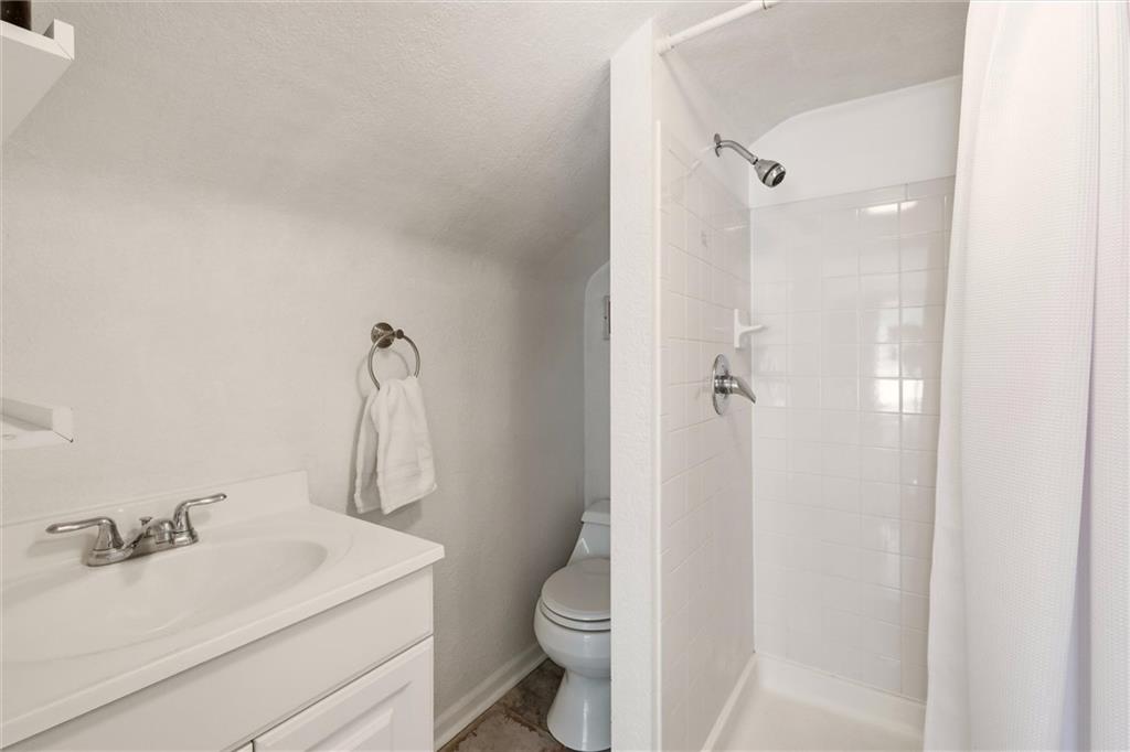 303 E 66th Street Property Photo 17