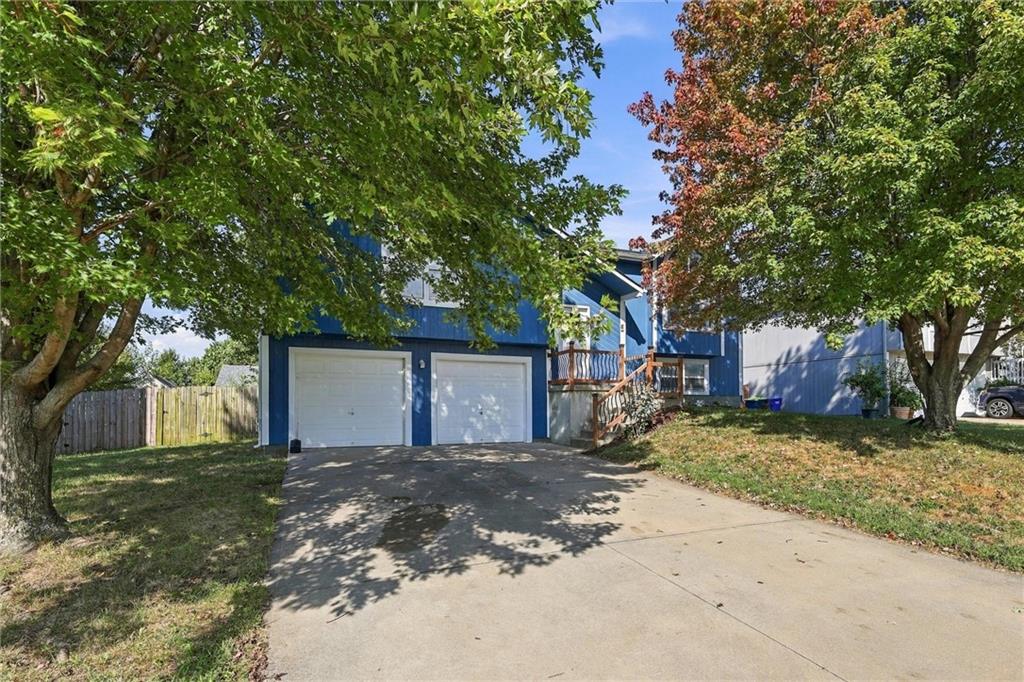 17188 Jennifer Street Property Photo 3