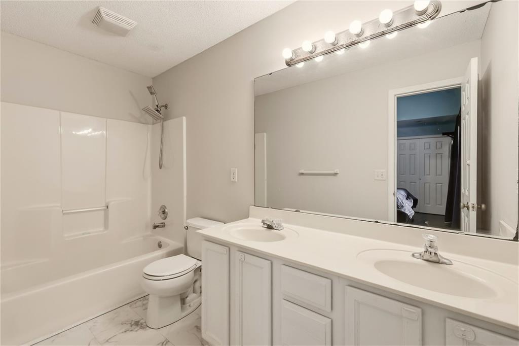17188 Jennifer Street Property Photo 19
