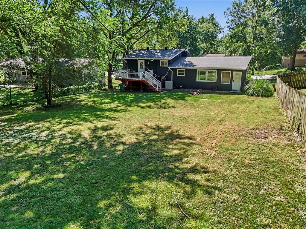 2208 Ne 60th Terrace Property Photo 28