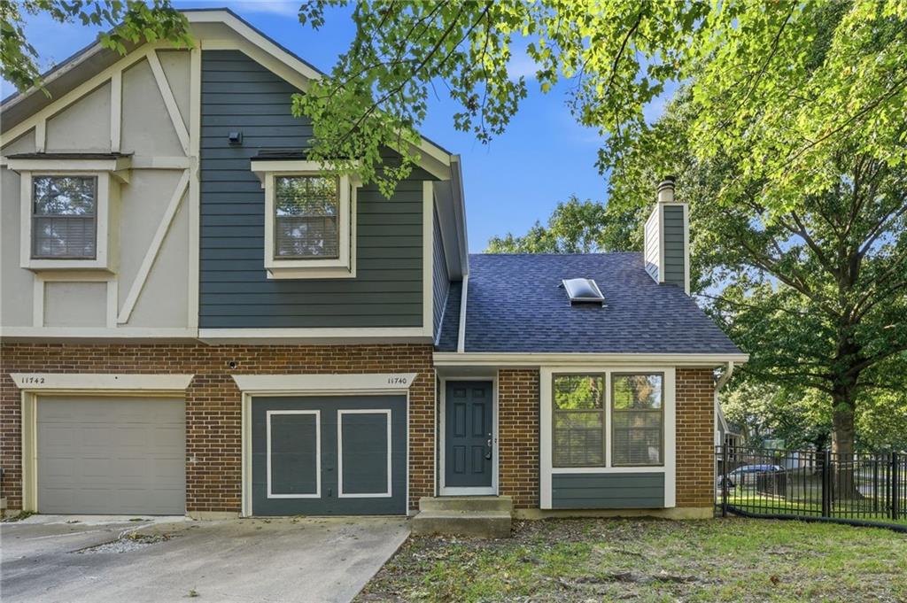 11740 Oakmont Street Property Photo