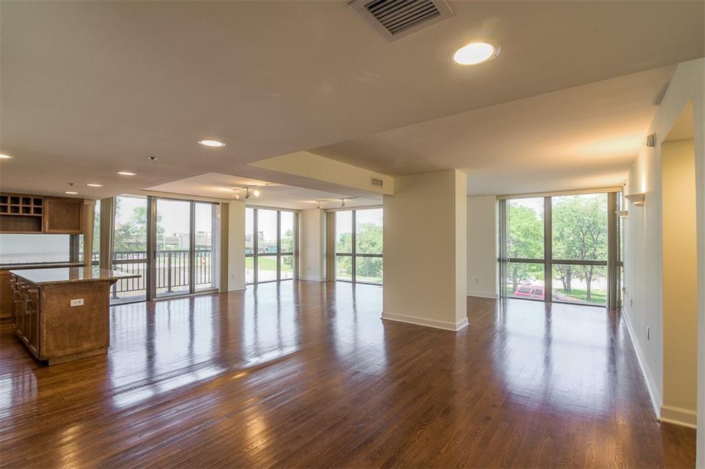 600 E Admiral Boulevard Property Photo 3