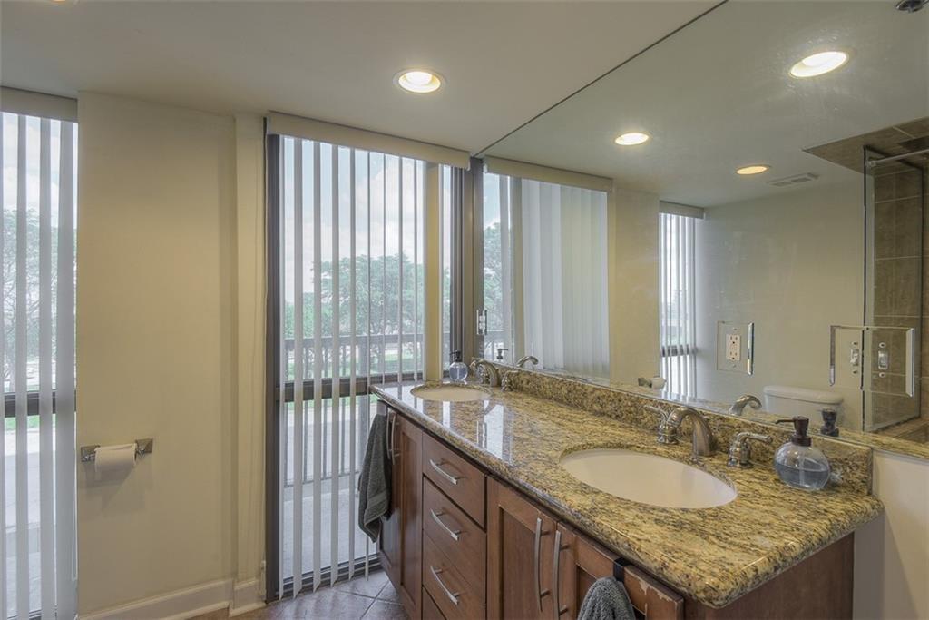 600 E Admiral Boulevard Property Photo 30