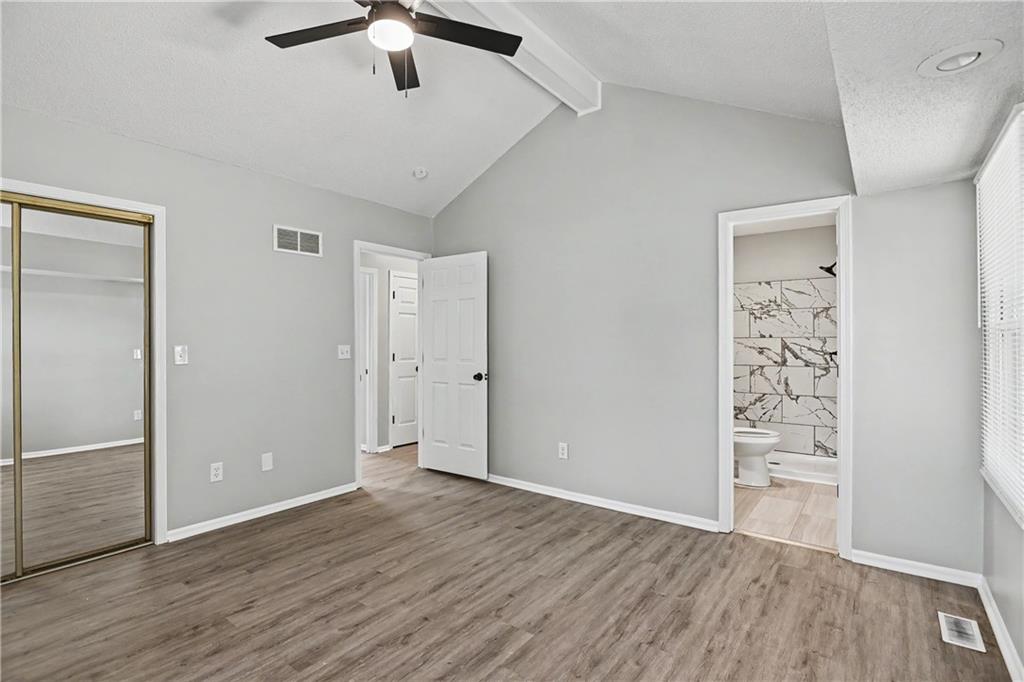 1704 Ne Patterson Drive Property Photo 12