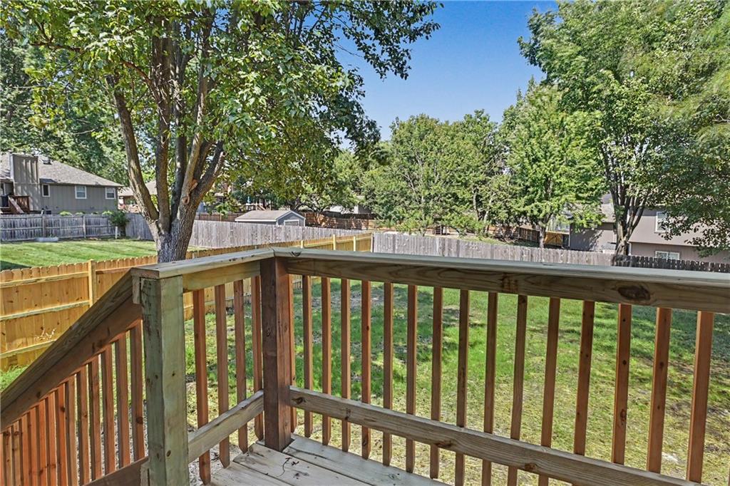 1704 Ne Patterson Drive Property Photo 19