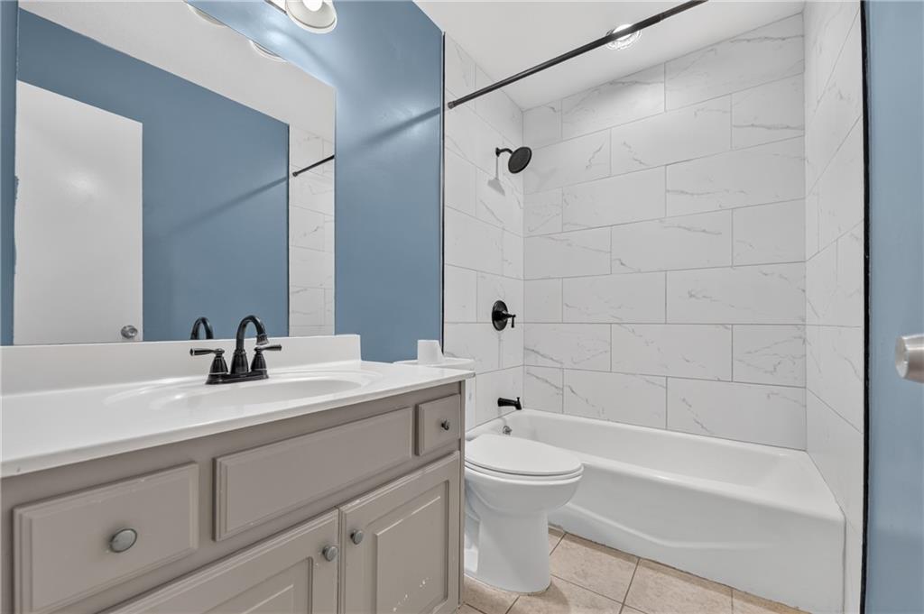 8484 & 8486 Lane Drive Property Photo 14
