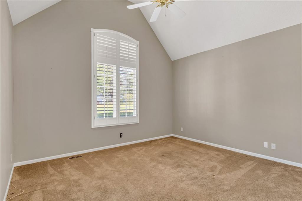 615 W Willow Lane Property Photo 33
