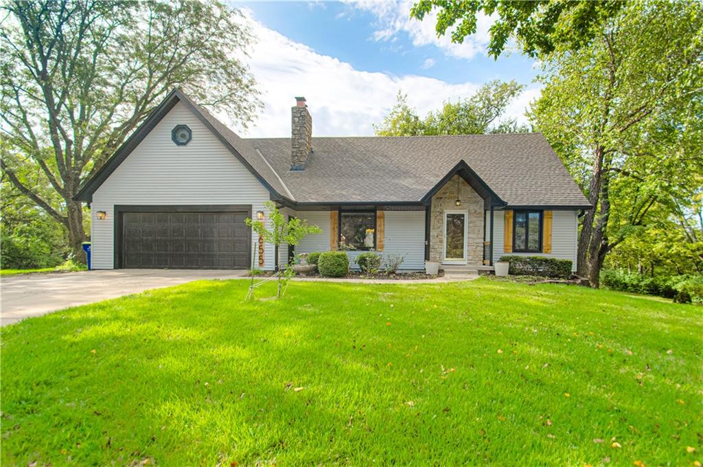 6655 Oak Ridge Drive Property Photo 1