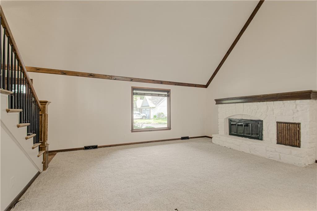 6655 Oak Ridge Drive Property Photo 5