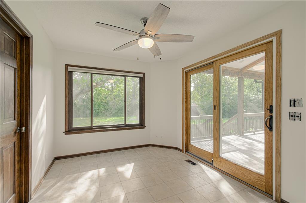 6655 Oak Ridge Drive Property Photo 10