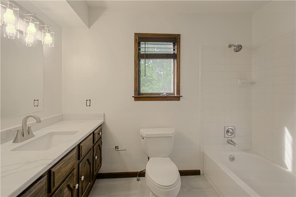6655 Oak Ridge Drive Property Photo 17