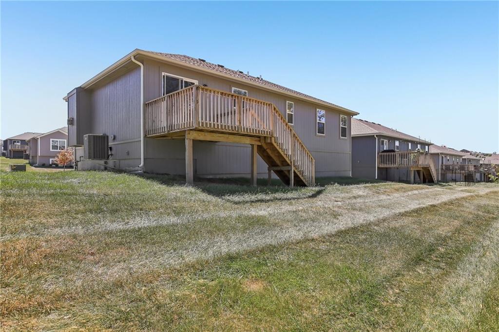 910 Nw Hilltop Lane Property Photo 35