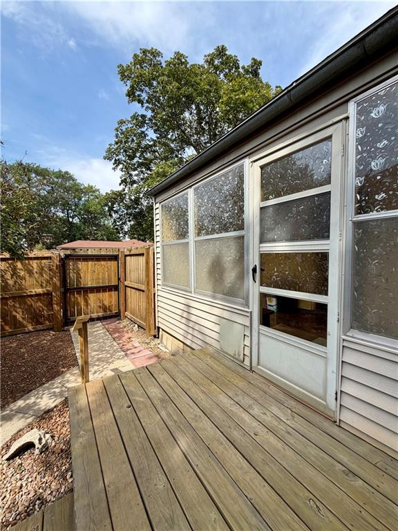 401 E Madison Avenue Property Photo 9