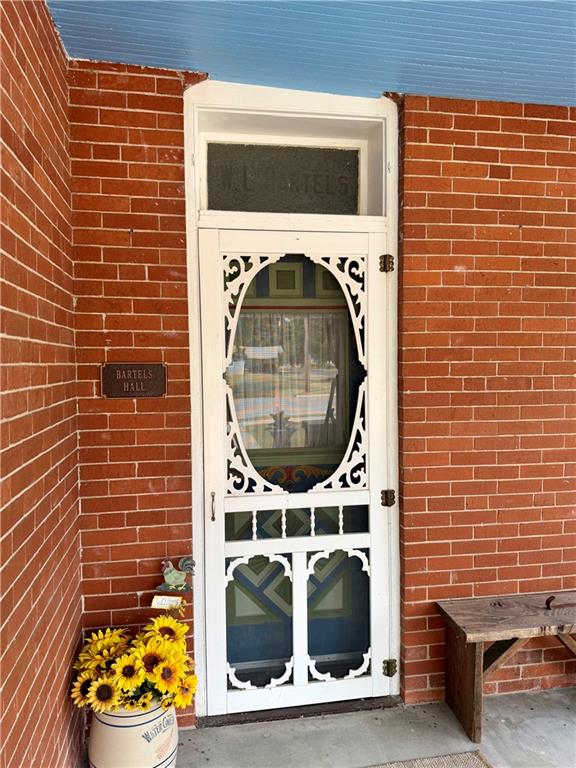 401 E Madison Avenue Property Photo 15