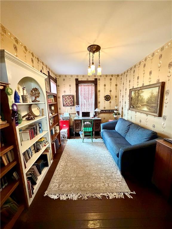 401 E Madison Avenue Property Photo 20