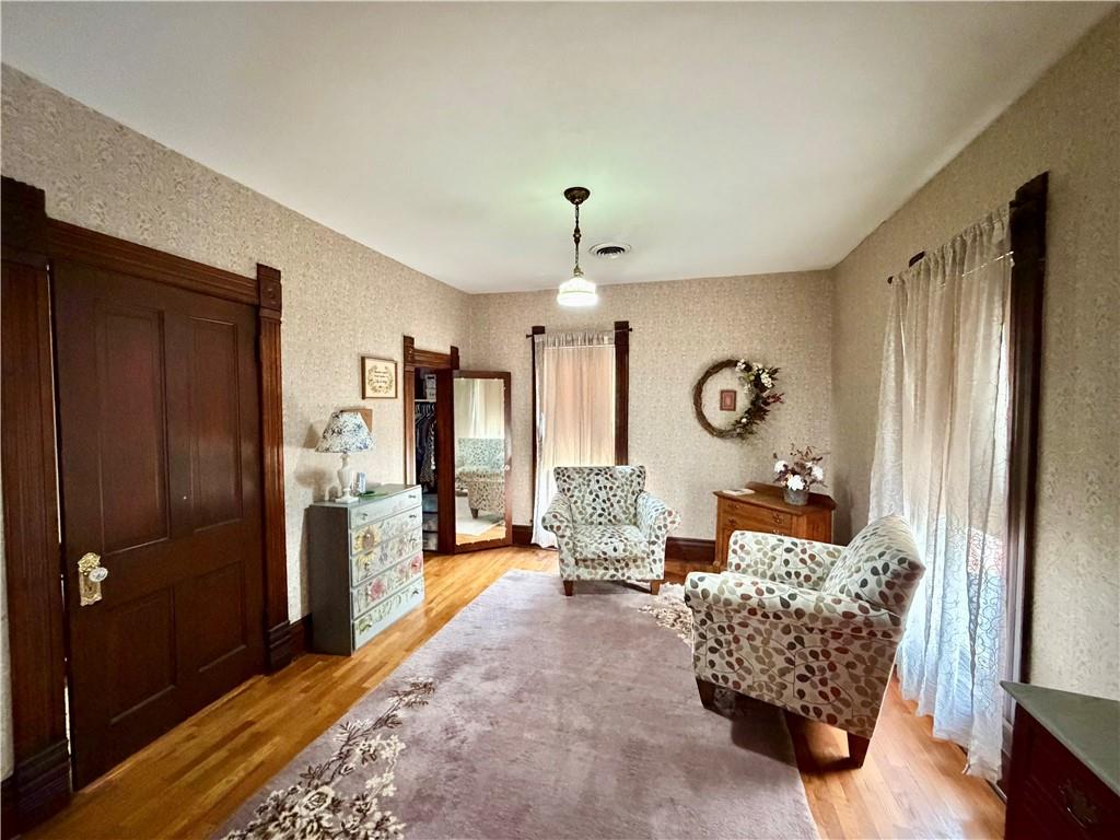 401 E Madison Avenue Property Photo 36