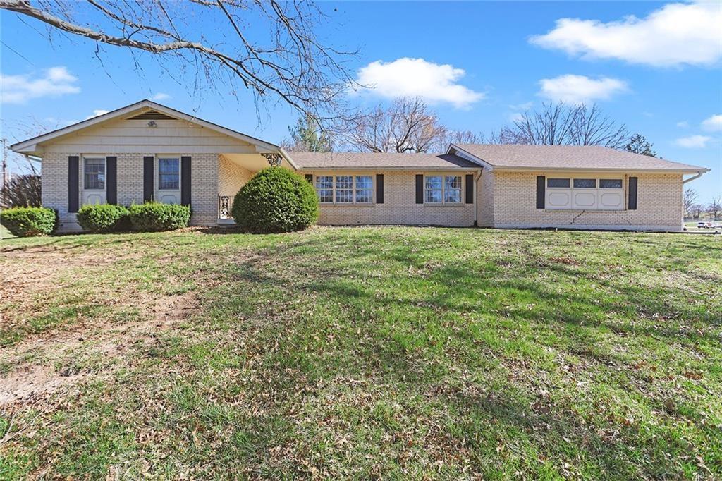 2 Maple Circle Property Photo 1