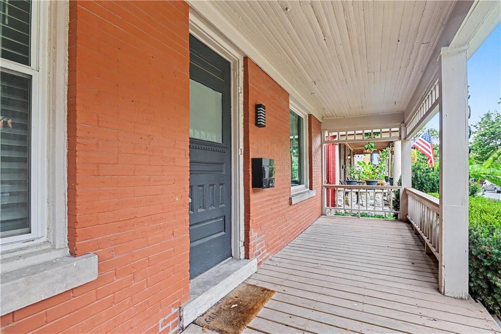 3009 Oak Street Property Photo 3