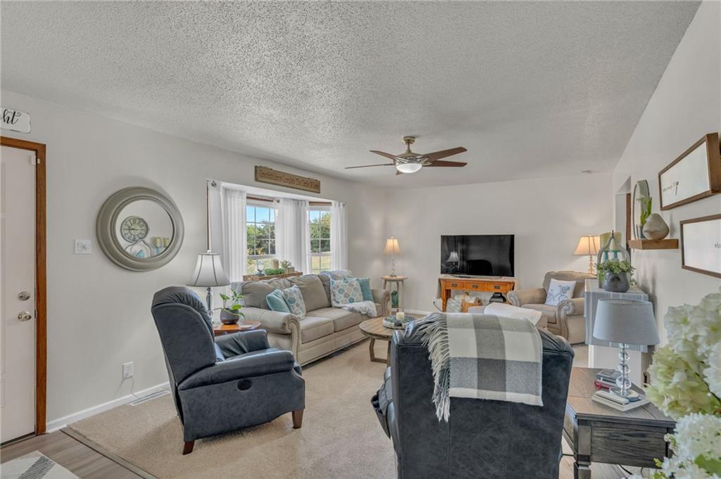 9664 K7 Highway Property Photo 7